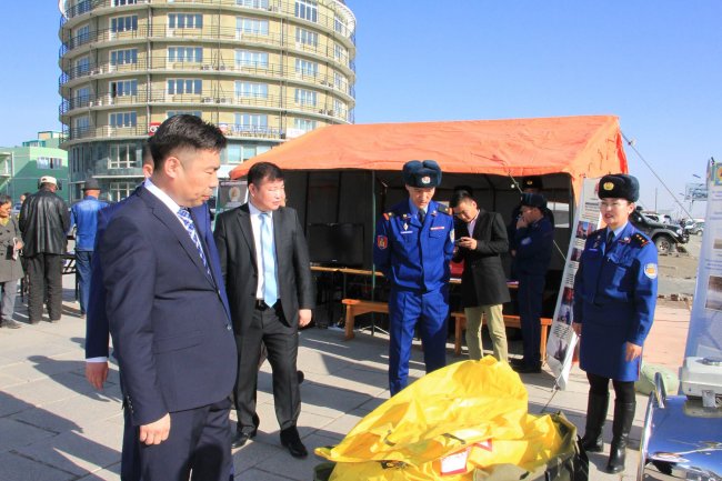 ӨМНӨГОВЬ АЙМГИЙН ЗАСАГ ДАРГЫН 100 ХОНОГИЙН АЖЛЫГ ТАНИЛЦУУЛАХ ӨДӨРЛӨГ ЭХЭЛЛЭЭ