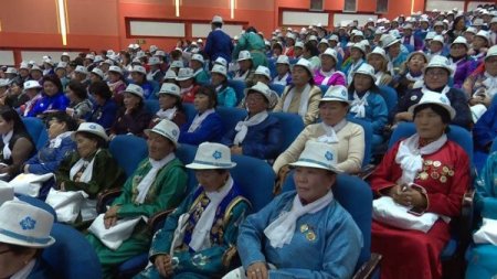 МЭХ-ны хуралд бөө нар илтгэл тавьжээ МЭХ-ны хуралд бөө нар илтгэл тавьжээ